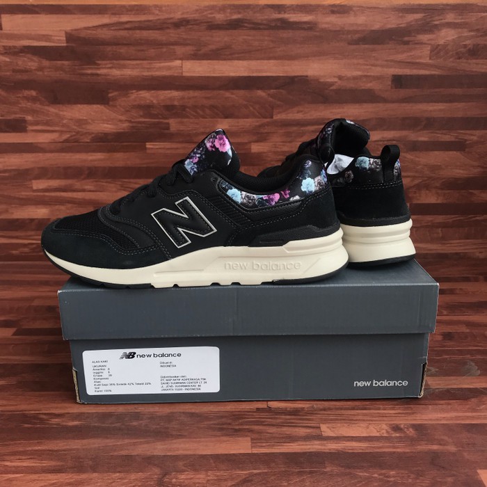 New Balance Classic 997 CW997HXG Floral Black Purple ORIGINAL BNIB