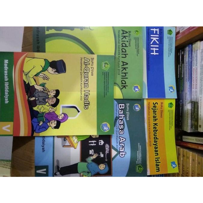 

PROMO BUKU MI KEMENAG KELAS 5 FIKIH AL QURAN HADITS AKIDAH AKHLAK SKI B ( PACKING AMAN )