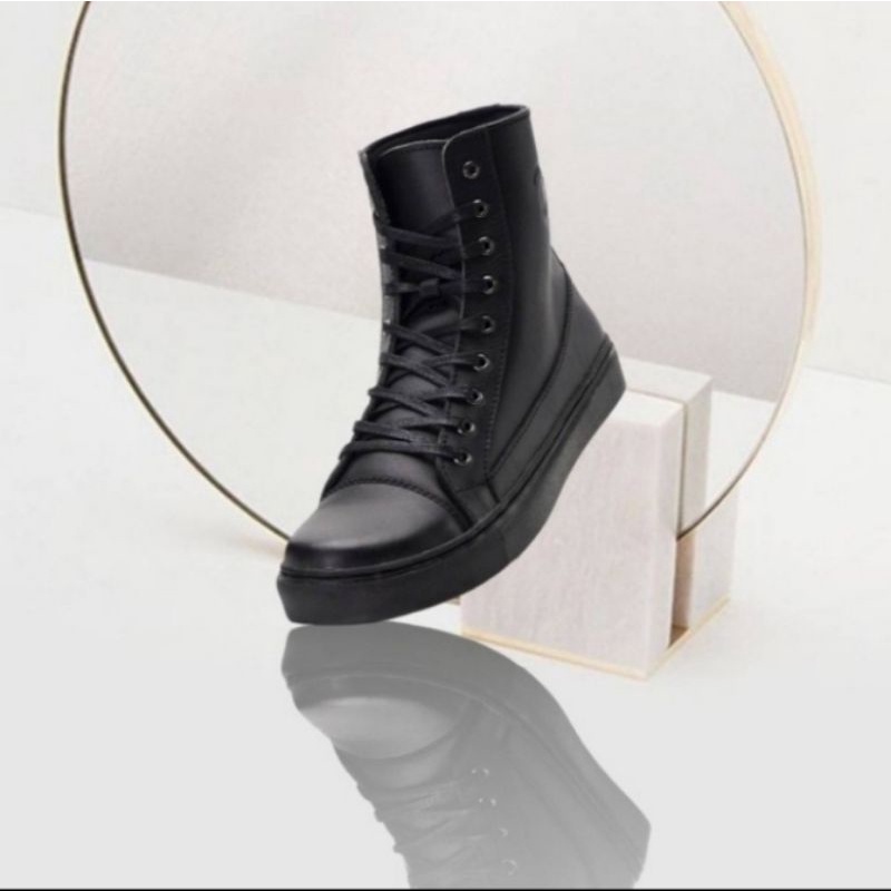 black high top boots
