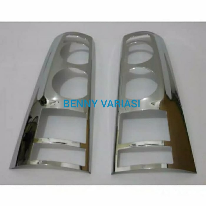 Garnis Lampu Belakang Avanza Lama Chrome 2005