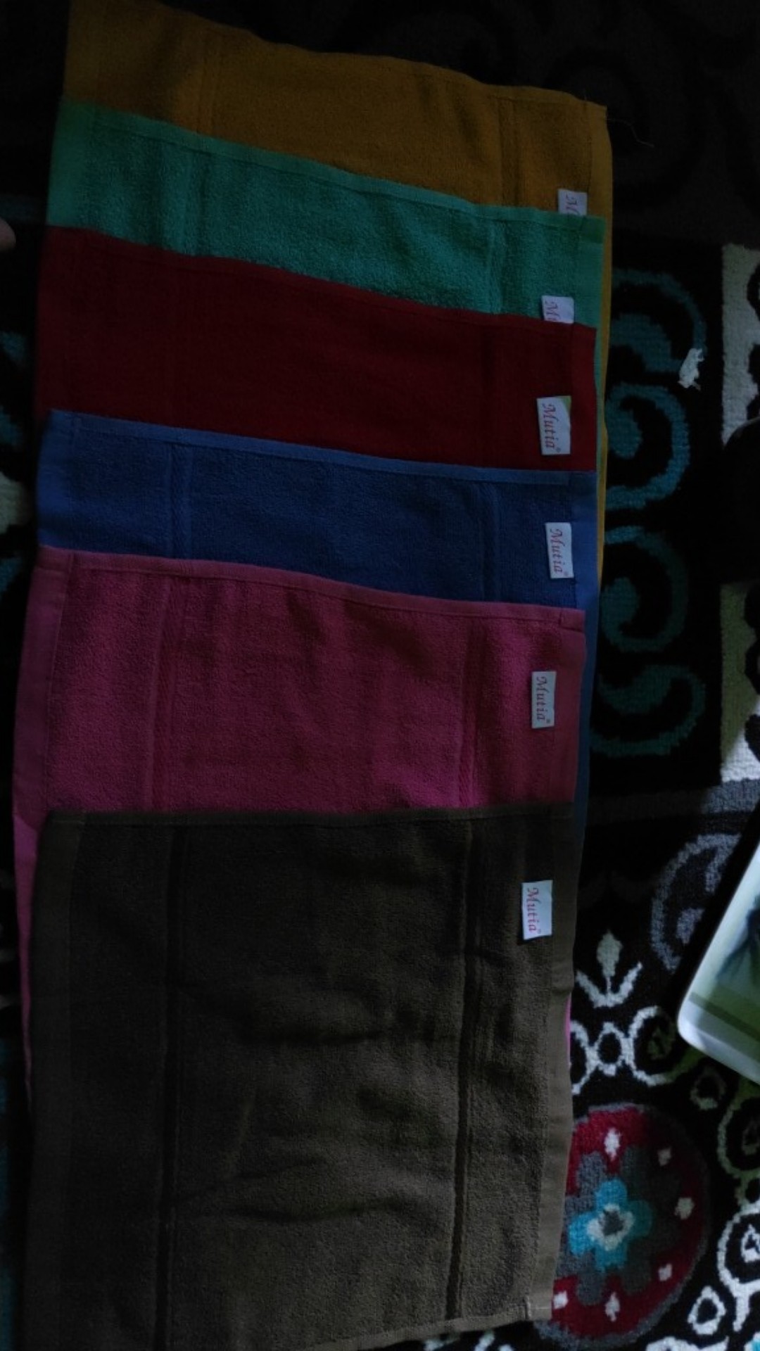 Sapu Tangan Handuk Mutia 30x30 Kualitas Bagus Terlaris