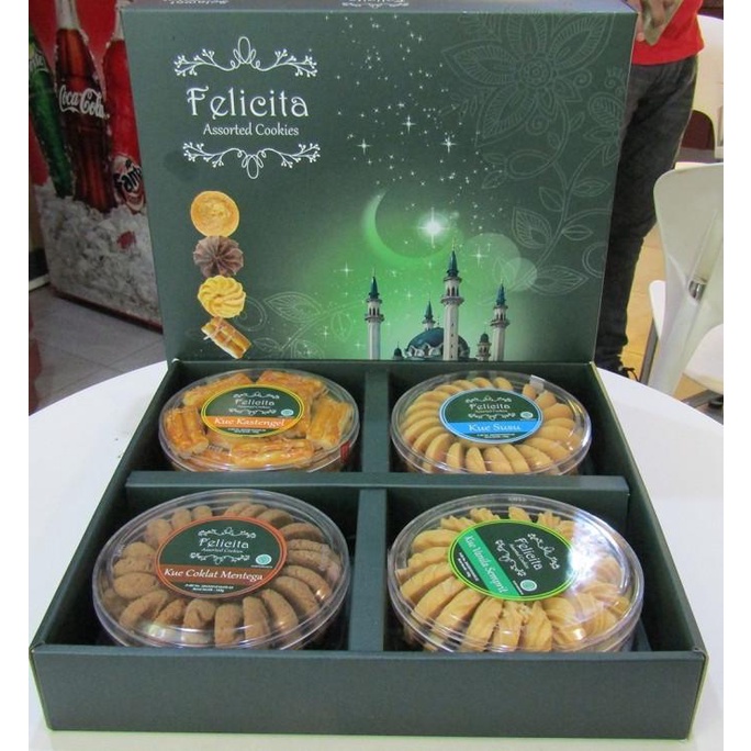 

Acong.Is1994 Parcel Kue Lebaran Kering Felicita 4 Topless Parsel Hampers