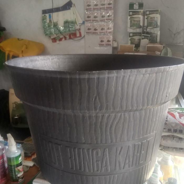 Pot Bunga Karet Kuda Mas 37cm