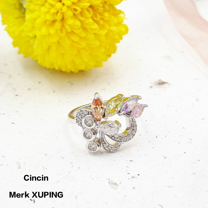 Cincin XUPING Lapis Emas Putih Rainbow Diamonds