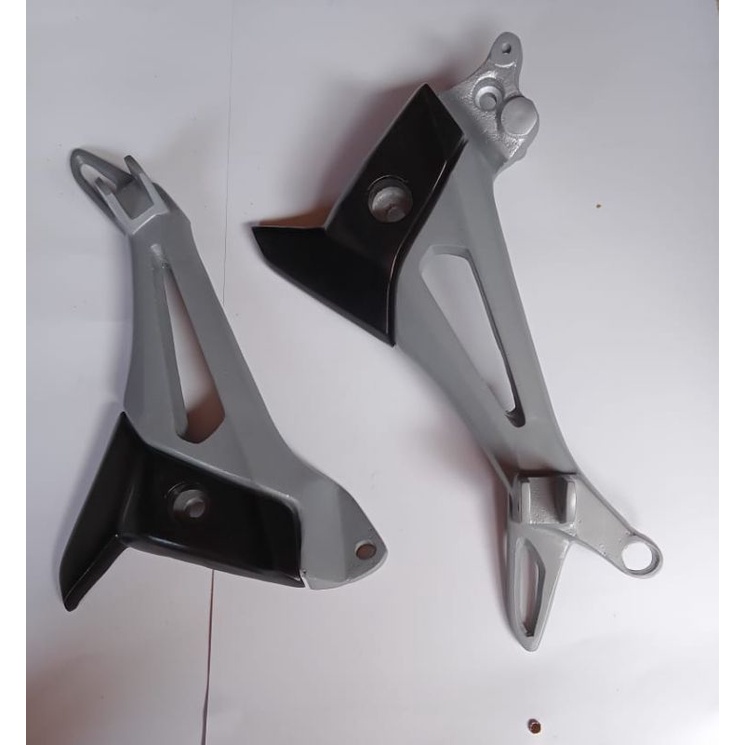 Bostep atau pijakan supra 125