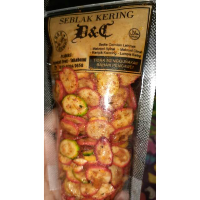 

Seblak kering,kerupuk pedas dengan aroma jeruk