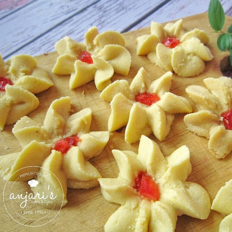 

SEMPRIT ANJARIS COOKIES - KUE KERING HOMEMADE - KUE LEBARAN - KUE NATAL