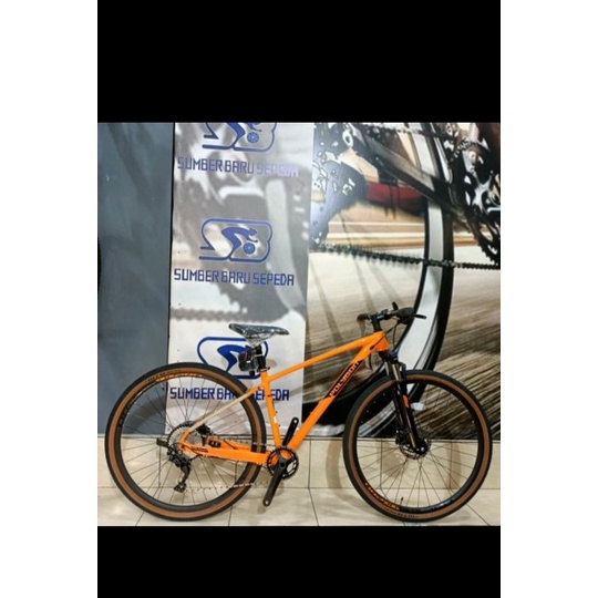 Sepeda Urban Hybrid POLYGON HEIST X5 700CC