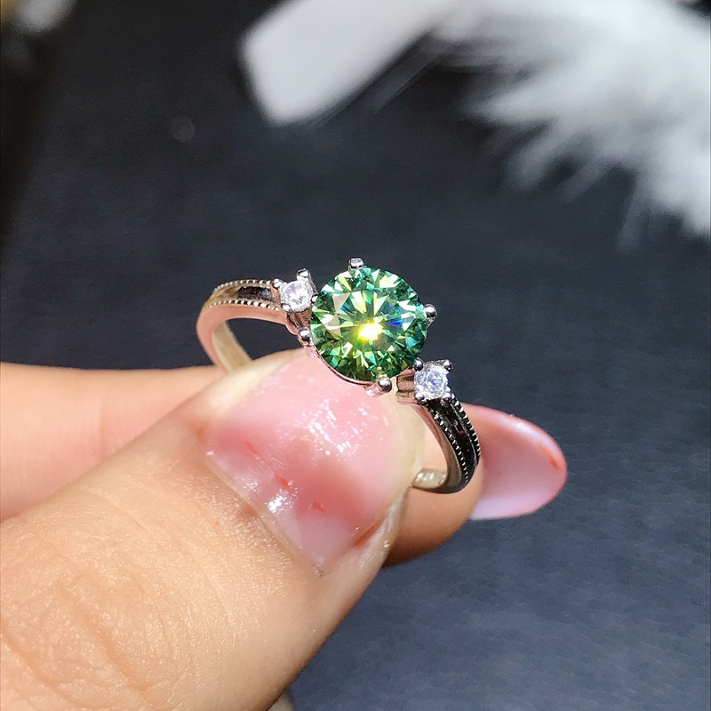 Cincin Wanita Bahan 925 Silver Aksen Berlian Warna Hijau Untuk Pernikahan