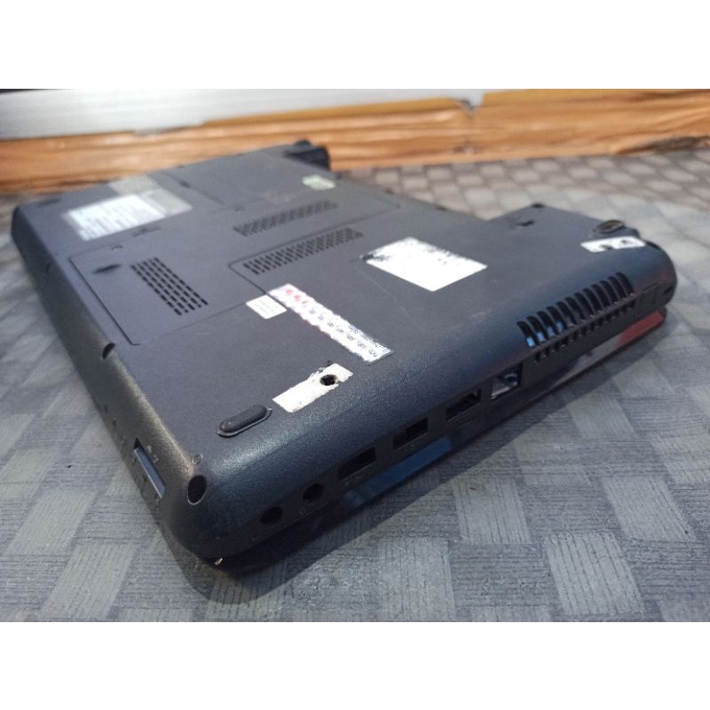 Casing Toshiba Satellite L740D