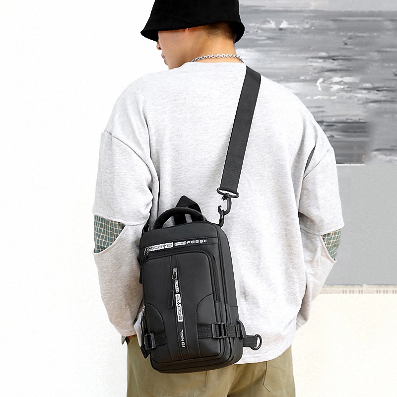 Highland Tas Selempang Pria Casual Slingbag USB Charge Anti Air Waterproof Tas Bahu Pria Trandy Model Kekinian Tas Santai Cowok Import TS713