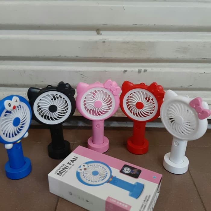 MINI FAN DORAEMON HELLO KITTY LED RIGHT/KIPAS PORTABEL MINI/KIPAS