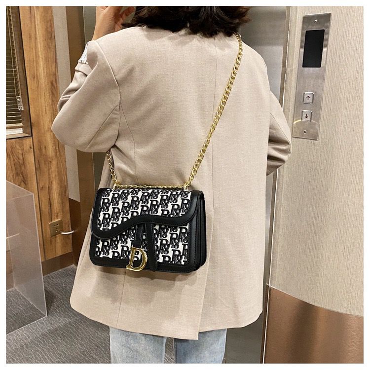 BJ15880 - BLACK/GRAY MOTIF D MOTIF R - TAS SLEMPANG WANITA TALI RANTAI BEST SELLER FASHION IMPORT MODIS ELEGAN TERMURAH TERLARIS TERBARU BAGSTORE JAKARTA TAS BATAM EL5880 GT1883 ZCJ2802 LT2068 CR7801 BQ3499 JT4889