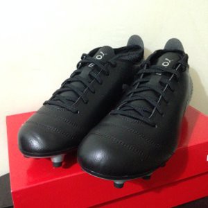 Sepatu Soccer Puma One 17 4 FG Black 104075 04 Original BNIB Populer