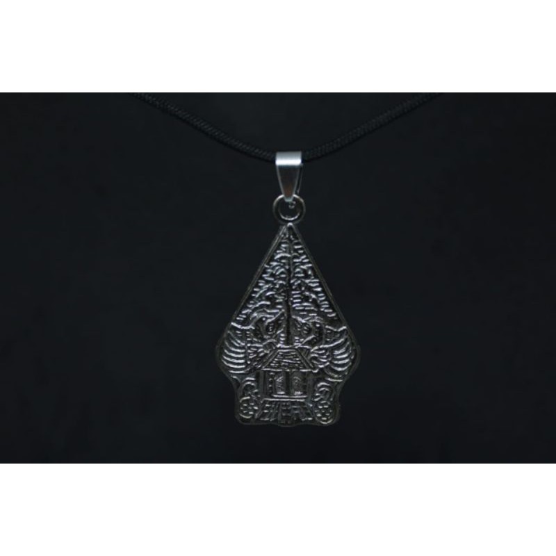 Kalung Tali Pria cowok Liontin Taring Titanium Steinlis steel TERMURAH / liontin semar