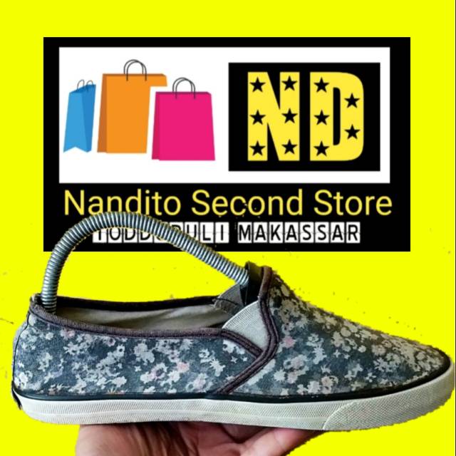 Sepatu American eagle