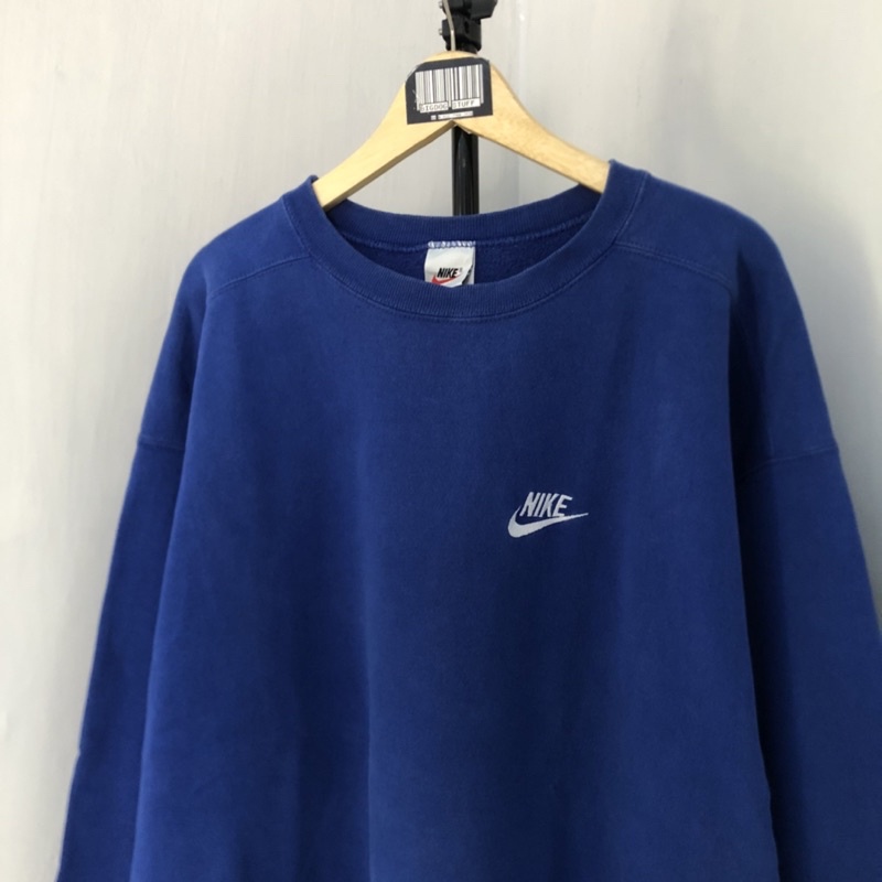 Crewneck Vintage Nike Club Biru