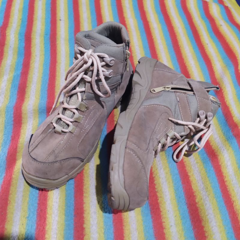 Sepatu pria laki laki DELTA TACTICAL 5AA low boots safety  6 inch ukuran 42 sepatu hiking outdoor