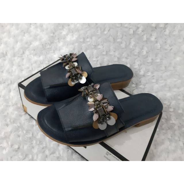 Preloved Lavva Heels PVRA