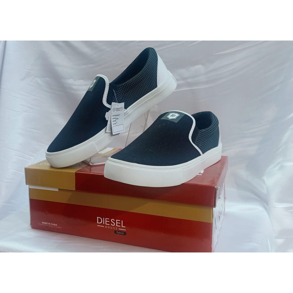 sepatu DIESEL slip on