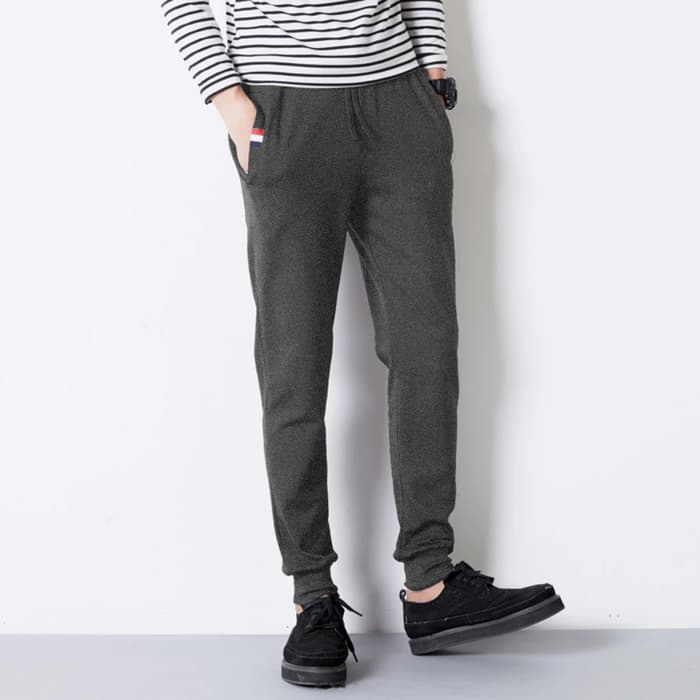 Celana Panjang Jogger Training Pria Dewasa variasi kantong - - Hitam JF