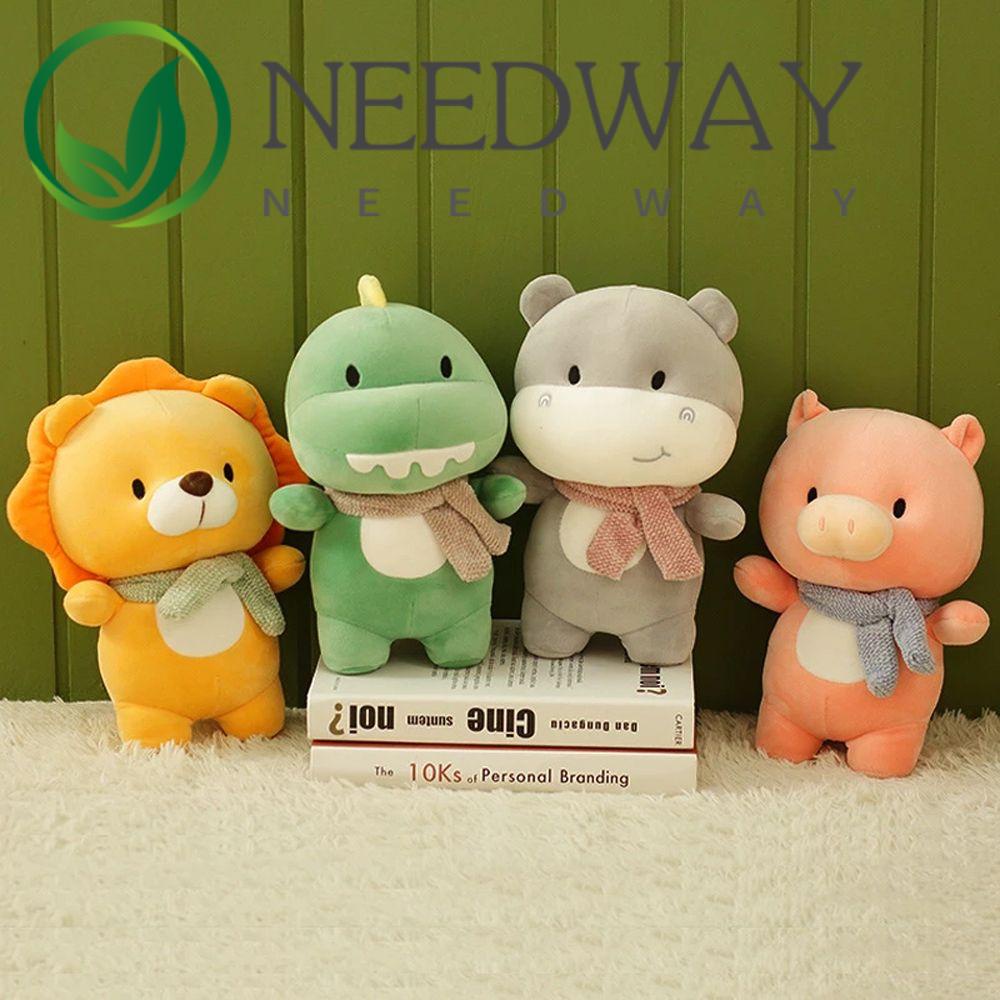 Needway   Mainan Boneka Plush Bentuk Kartun Singa / Babi Untuk Hadiah Ulang Tahun Anak / Dekorasi Rumah