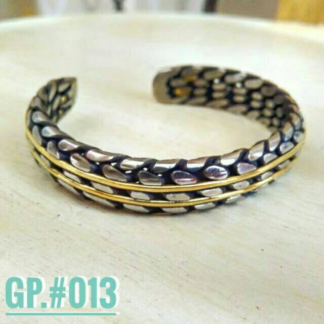Gelang Anyam Baja Putih / Gelang Papua