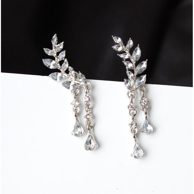 Anting Wanita E52 TASSEL CRYSTAL Korea Fashion Women Earring Crystal Pesona Perhiasan Giwang Cewe