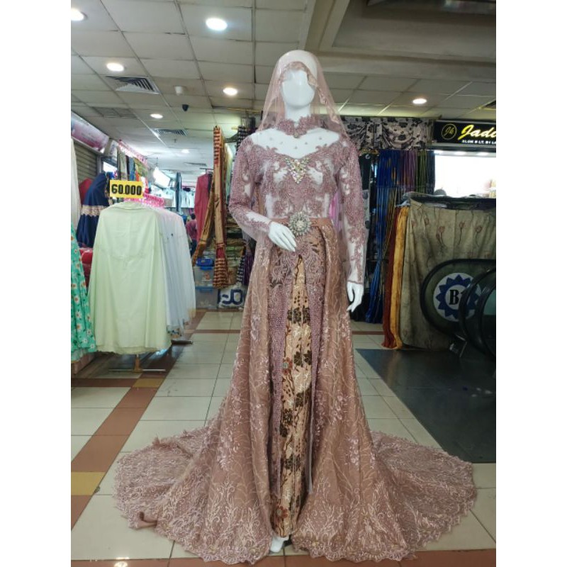 GAUN WEDDING BEREKOR MODERN//GAUN PENGANTIM SLIM BEREKOR//GAUN