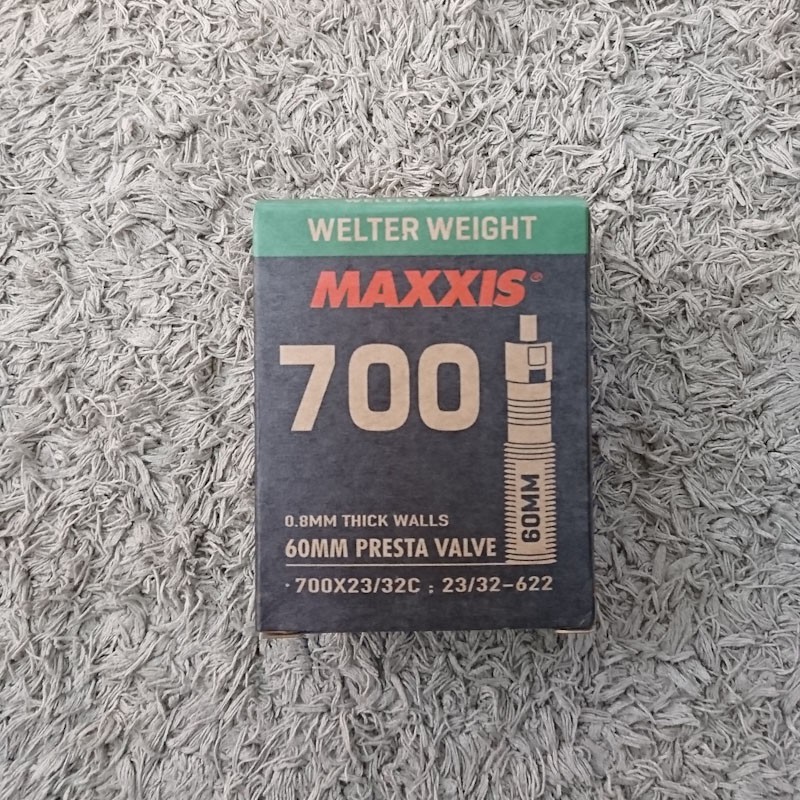 Ban dalam sepeda Maxxis Uk 700x23/32C FV Presta Valve pentil kecil