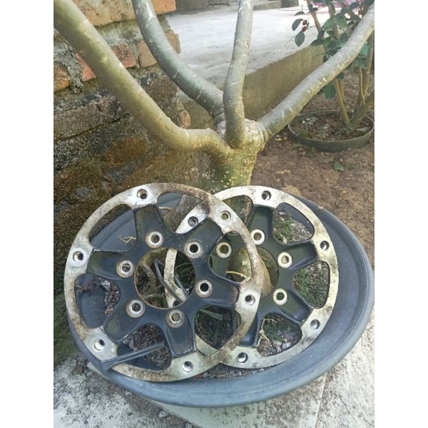 plendes cakram depan tiger revo