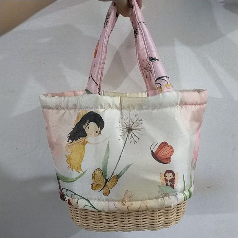 keranjang rotan , keranjang plastik anyaman rotan , tas rotan , tas souvenir , keranjang souvenir , 