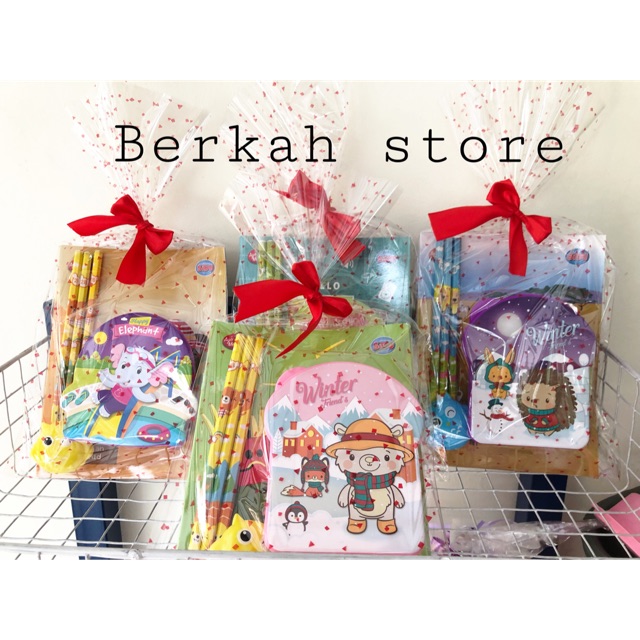 

Souvenir ulang tahun paketan sekolah dan tempat makan anak