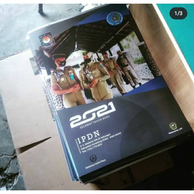 

kalender dinding