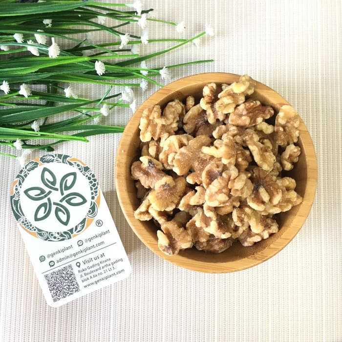 

Roasted Walnut / Kacang Walnut Panggang - 1 kg