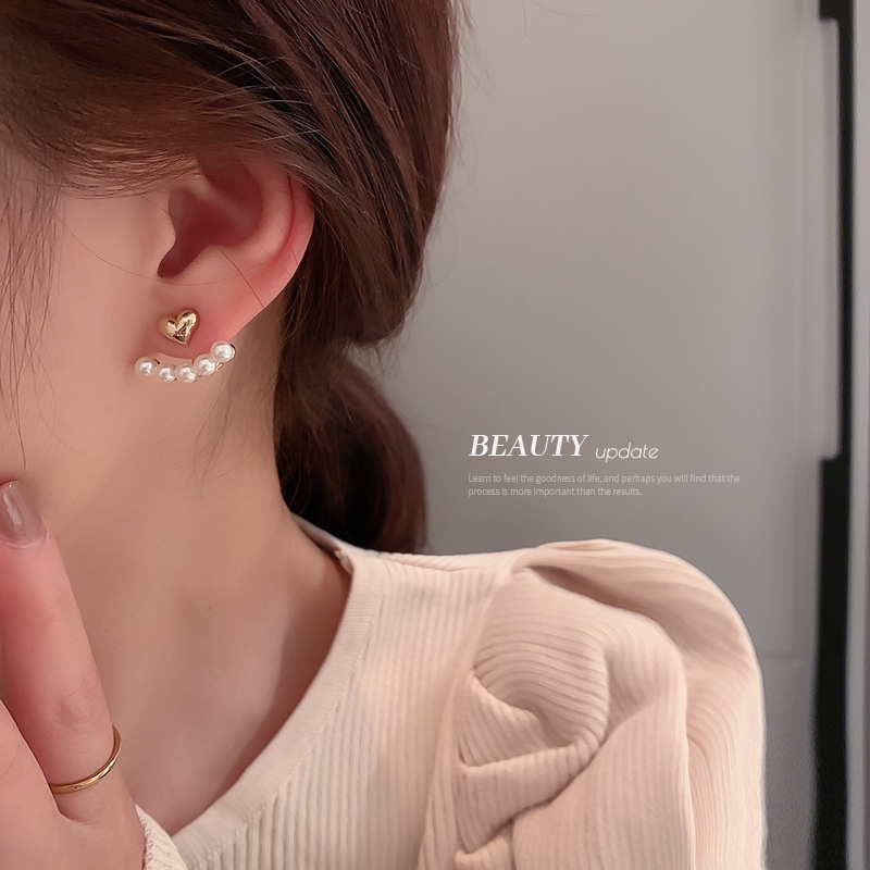 YEEZII Anting Stud Hypoallergenic Bentuk Hati Aksen Mutiara Warna Emas Gaya Retro Untuk Wanita