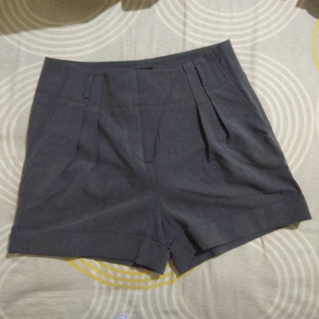 Preloved Mphosis Hot Short Pant Celana Pendek Wanita Branded Second