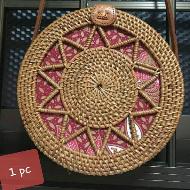 

Tas r0tan pita diameter 20 cm