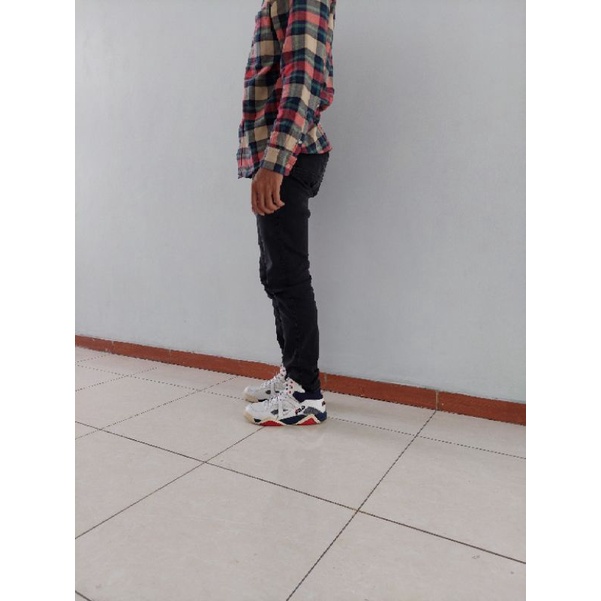 KEMEJA SSPATU CELANA SECOND BRANDED