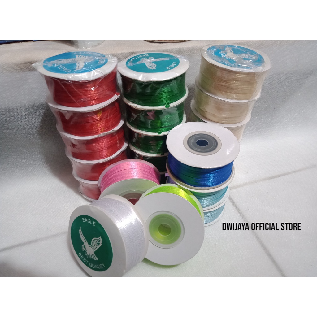 

Pita Satin Polos Ukuran 1/8 inchi /0,3175 cm Per Roll