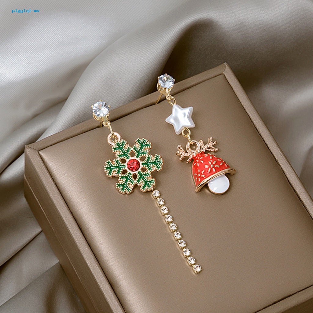 1 Pasang Anting Stud Panjang Desain Snowflake Bell Natal Aksen Berlian Imitasi