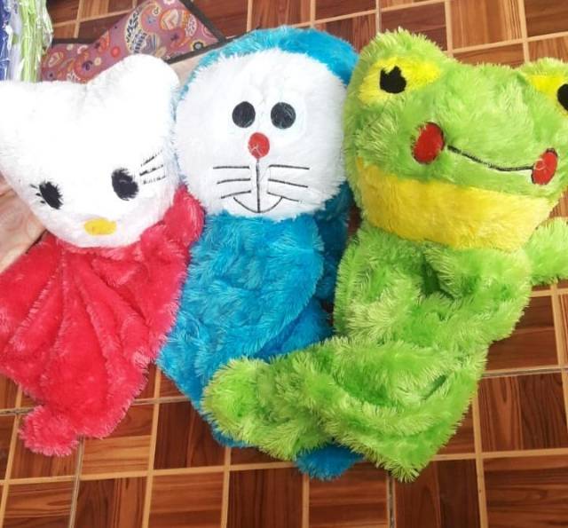 sarung galon boneka