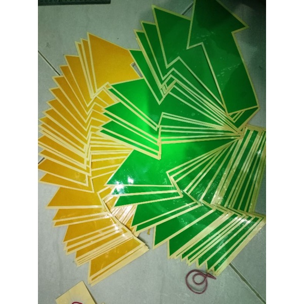 

stiker panah timbul