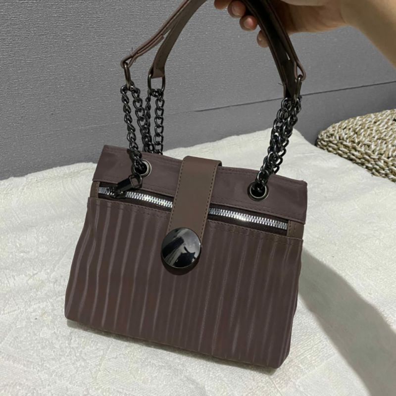 totebag miniso / TOTEBAG TALI RANTAI // TAS SELELEMPANG CEWE // SLING BAG WANITA // TAS Miniso simpl