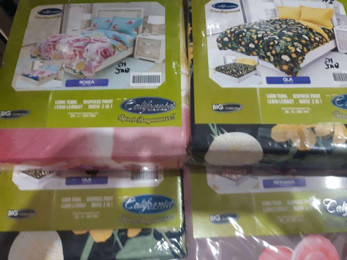 California - Sprei 160x200 Queen 2 Sarung Bantal Guling Tidur Set Motif Minimalis Murah Friamart