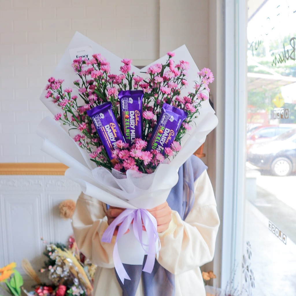 

Buket bunga dan coklat - Pearly buket