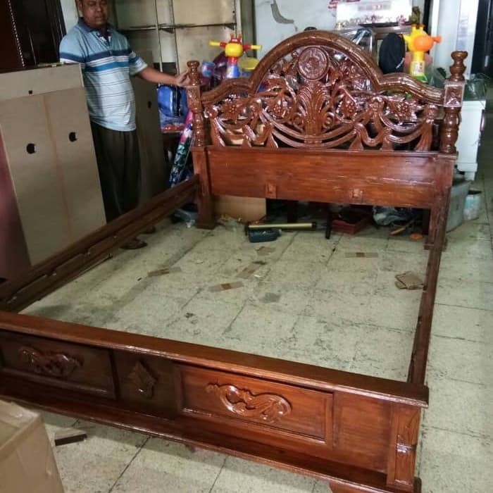 dipan tempat tidur kayu jati 120 x 200 cm