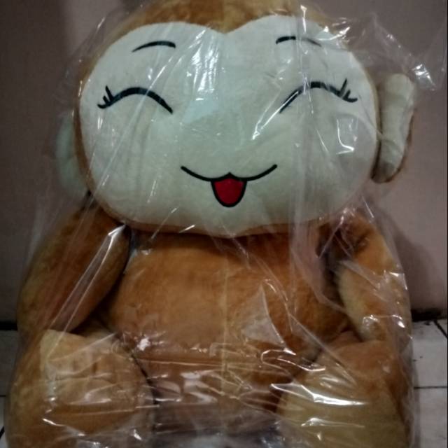 Boneka monyet besar