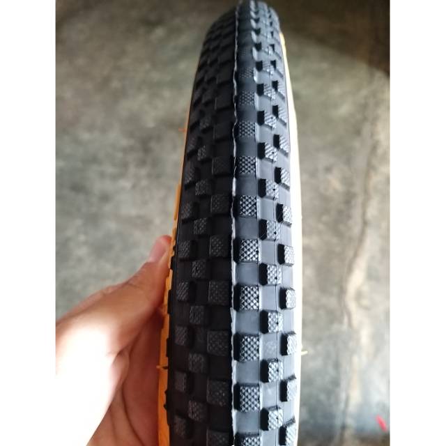 Ban luar sepeda ukuran 20 x 1.75 hitam kuning / Ban luar sepeda 20 Lipat / Ban luar sepeda 20