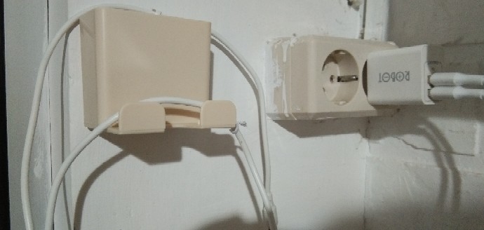 Rak Handphone Dinding Tempel Kotak Tempat Penyimpanan Hp / Remote Gantungan Hook Serbaguna